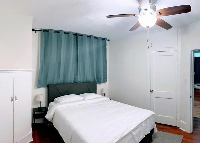 Walk To Duke Campus! 3 Bedroom In Trinity Park!