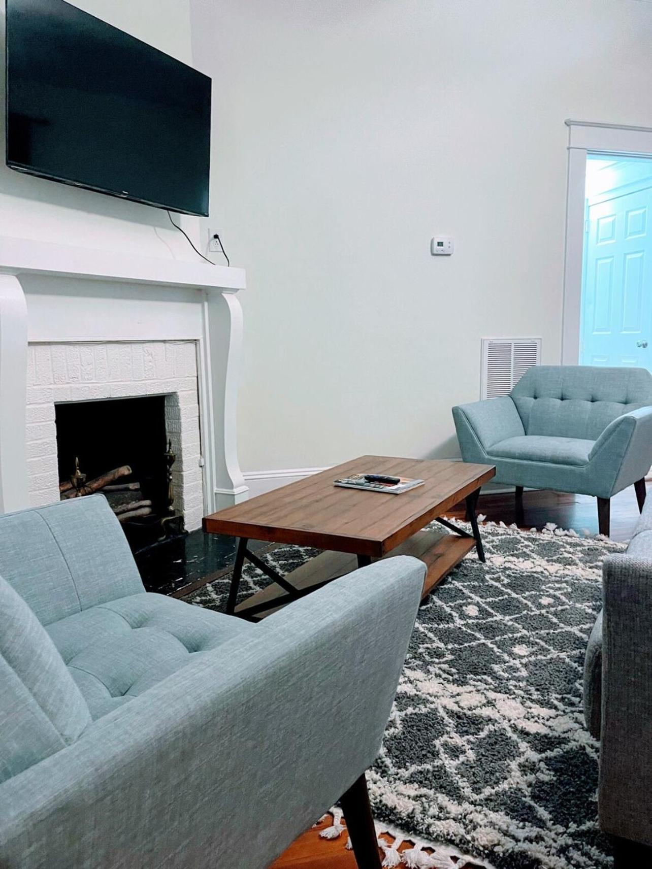 Holiday home Walk To Duke Campus! 3 Bedroom In Trinity Park!